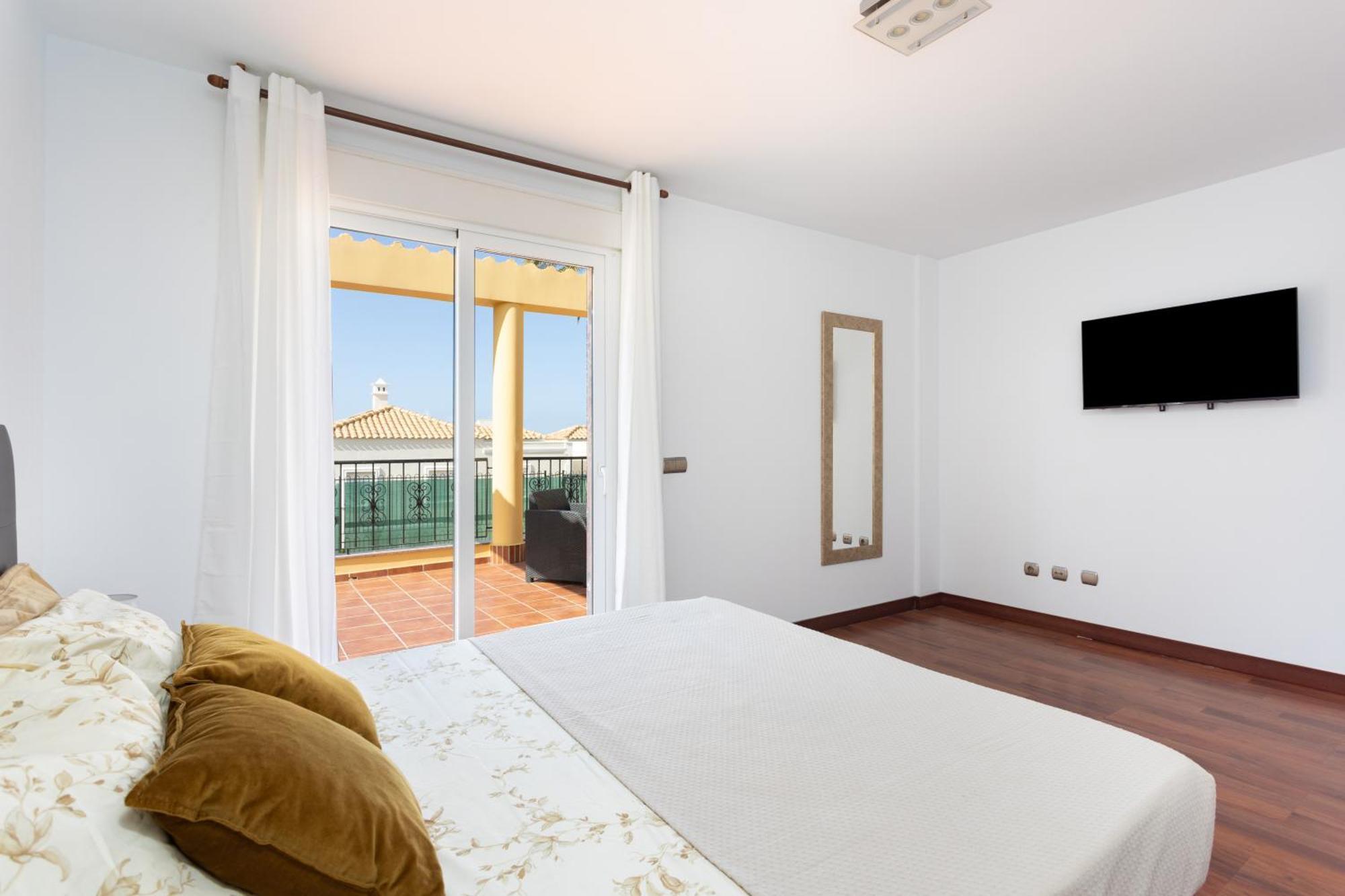 Classbnb - Exclusive Villa With Private Pool 1 Kilometer From Los Cristianos Beach ภายนอก รูปภาพ